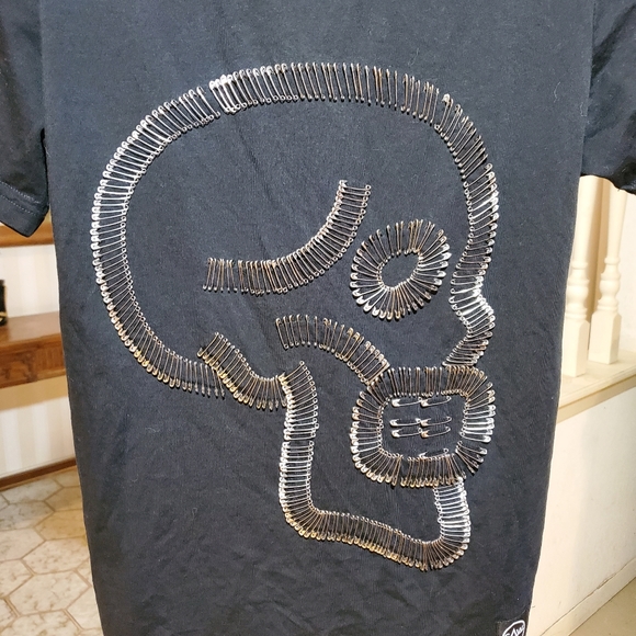 Saw Clothing T-shirt - Picture 4 of 5